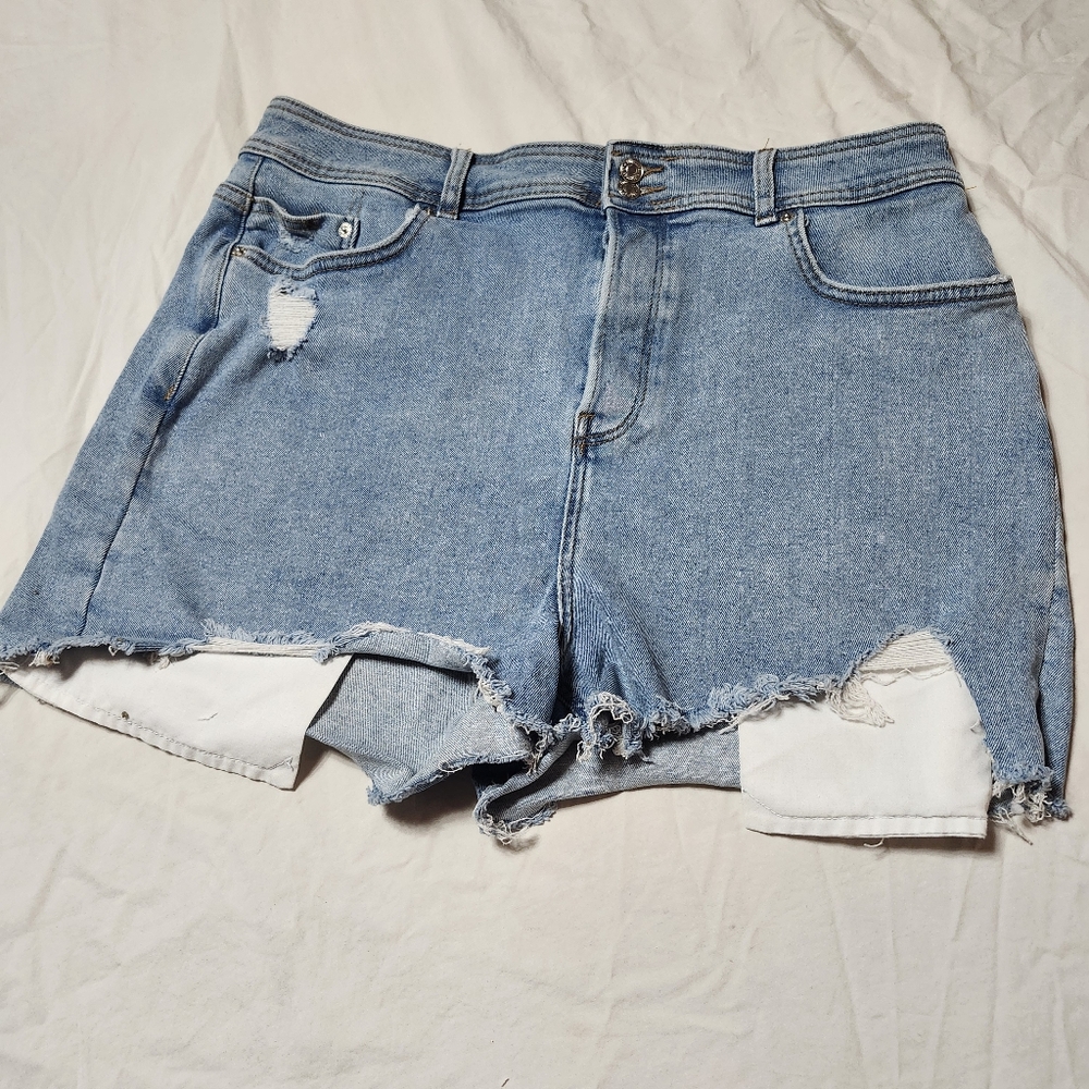 Forever 21 Cut-off Denim Shorts In Womens Size 1X